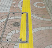 点字ブロック